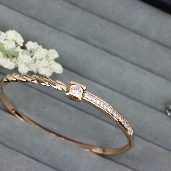 Twist Design Rose Gold Bangle with Crystal Square Accent, XPBL0523 - Picture 11 of 12